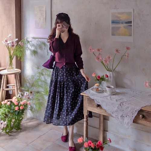 [LABEL] Angela Ple Mini Flower Subtle Wrinkle Flexible Fit Skirt [size: F(55~66)]
