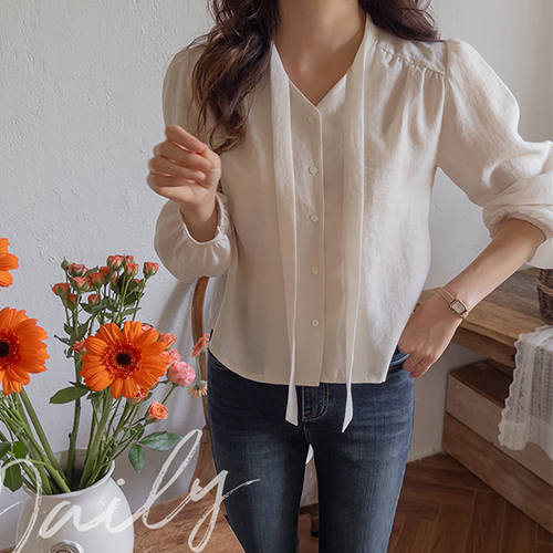 [Swaying Tencel] Moand soft and luxurious tie blouse [size: F (55~66)]
