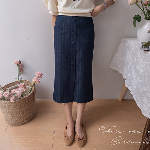[Vertical condensation for a slimmer look] [LABEL] Line front button H-line denim skirt [size: F (55-66)]