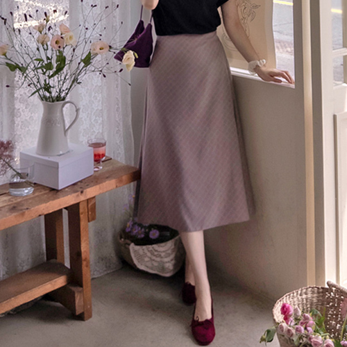 [Best Special Price 7,000 Won Discount] <FONT color=#5a3954>MADE LIN</font> Supre Fall Check Soft Edge Skirt [size: F (55~66)]