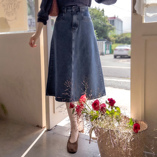 [LABEL] Royken Sugar Pocket Smooth Line Back Band Denim Skirt [size: S, M, L]