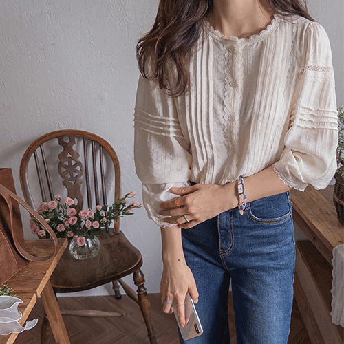 [Fall Version][LABEL] Leella Pintuck Shirring Freel Race Blouse [size: F(55~66)]