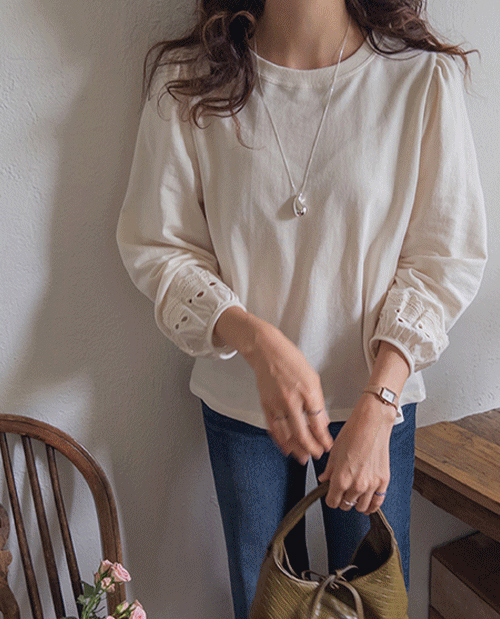 [LABEL] Ribbon Punch Sleeve Puff Shirring Tee [size: F(55~66)]