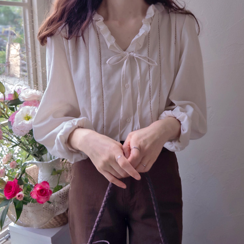 Charmant key point Race Sharing Kara Blouse [size: F (55~66)]