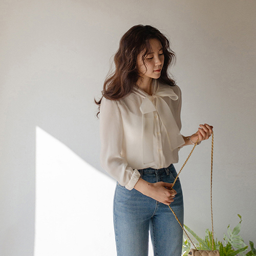 [Satisfaction star5Piece / No. 1 in repeat purchase rate for blouses] [MADE] Nobang bowknot blouse [size: F, 1]