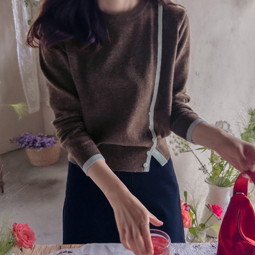 [LABEL] Prague Button Team Diagonal Color Block Soft Flexible Knit [size: F(55~66)]