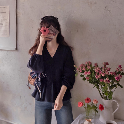 [LABEL] Roseanne Bell Ladder Race Waist Sharing Elegant Blouse [size: F (55-66)]