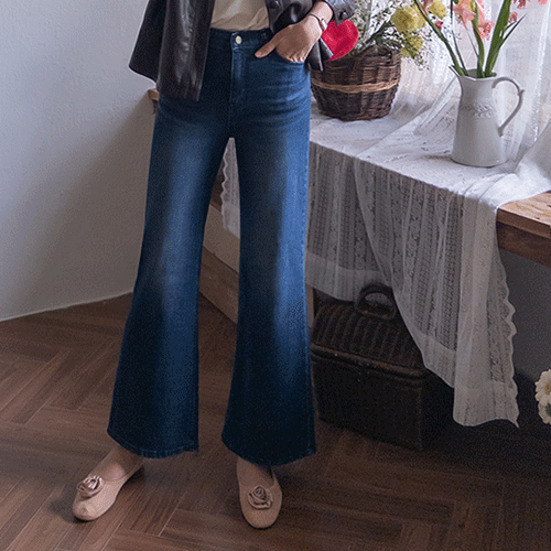 [Sticky Span] Benita Washing Semi Bootcut Denim Pants [size: S, M, L]
