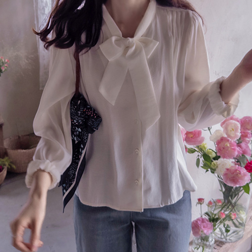 [Best Special Price 5,000 Won Discount] <FONT color=#5a3954>MADE LIN</font> Jeplum Anti-Tie Sugar Pintuck Elegant Blouse [size: F (55-66)]