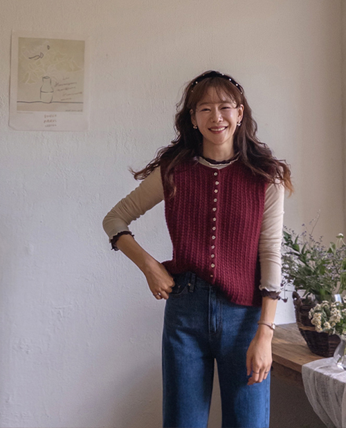 Melbourne Mother-of-Pearl Button Point Bustier Wool Knit Vest [size: F (55-66)]