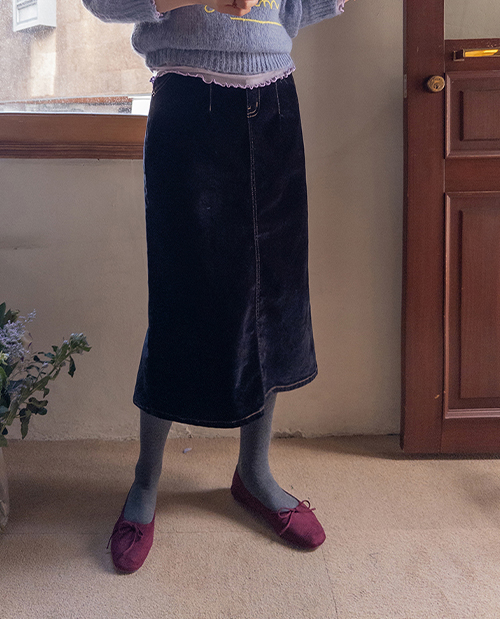 [Pretty fit] [All the way to midwinter!] Diaz's stretchy, thick velvet semi-H-line fit Rong skirt [size: S, M, L]