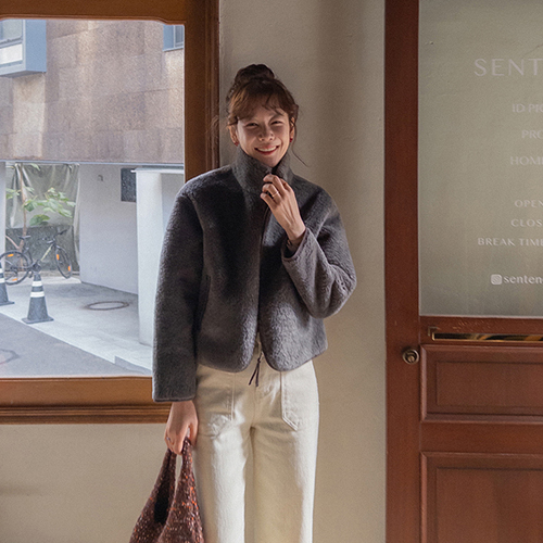 [New product special price 10,000 won discount] <FONT color=#5a3954>MADE LIN</font> Dent soft and fluffy color combination fleece zip up [size: F (55-66)] [Pre-orders will be shipped sequentially after 11/14