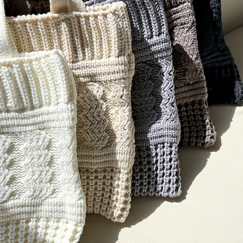 Winter Mood Cozy Knit Shoulder Bag