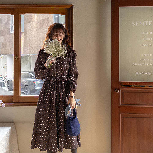 <FONT color=#5a3954>MADE LIN</font> Muend Romantic Mood Thick Long One Piece <FONT color=#d8a4a4>[Scratch Sale]</font>