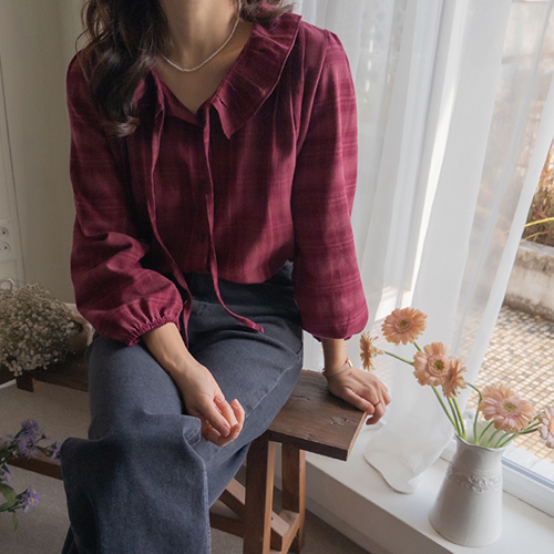 [Outer fabric] Prani Lovely Collar Check Pattern Blouse [size: F (55-66)]