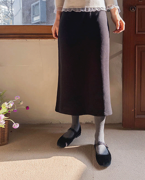 [Mink lining♨] Milo straight fit tight spandex banding long skirt [size: S, M]