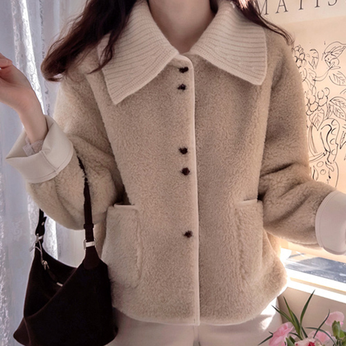 Winter Soft Run Cara Detachable Warm Loose Fit Mustang [size: F(55~66)]