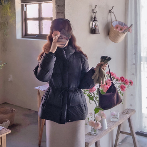 Winter Lovely Adjustable Strap Lightweight and Comfortable Warm Thick Padded Jacket [size: F (55~66)]