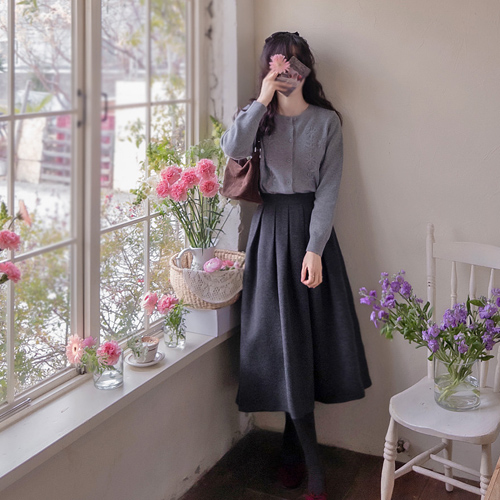 Cleven napping lovely pleated luxurious flexible fit skirt [size: F(55~66)]