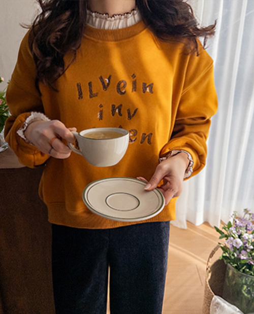 Adobe Lettering Embroidery Fluffy Man to Man [size: F (55-66)]