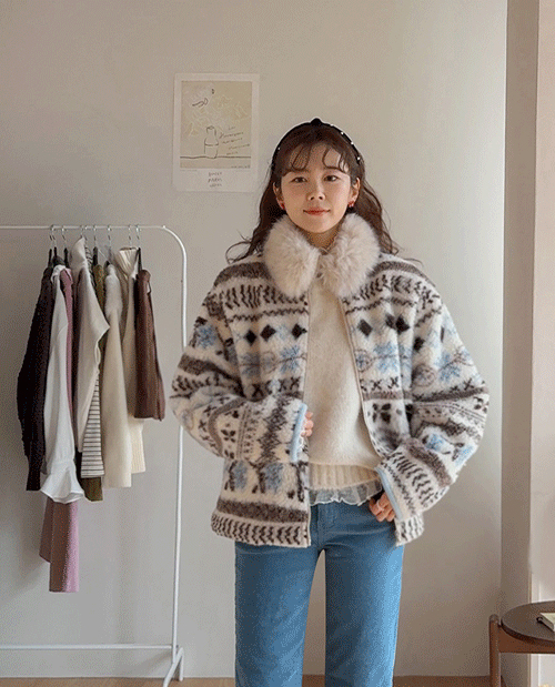 Forest fur-attached fleece-lined Nordic pattern jumper [size: F (55-66)]