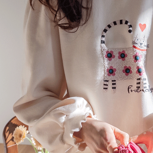 [Side] Miao Neck Sleeve Wave Shoulder Shirring Printing Man to Man T-shirt [size: F(55~66)]