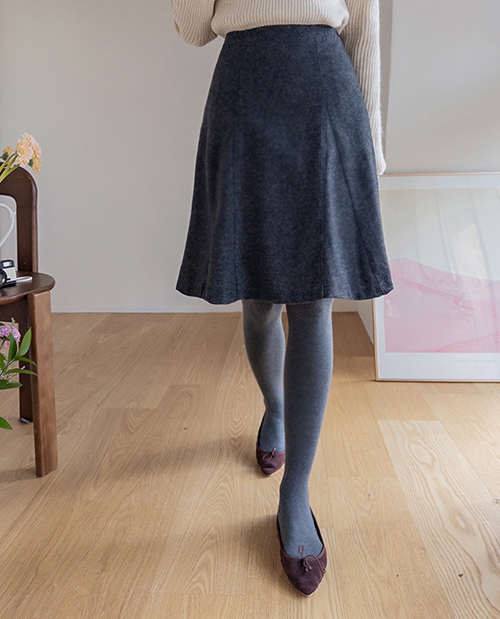 [Wool 50%] Bella Front Slit Midi Skirt [size: F (55-66)]