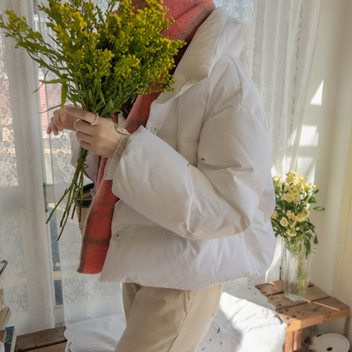 <FONT color=#5a3954>MADE LIN</font> [100% Goose Down] [White] Mir Highneck Down Goose Padding Jumper <FONT color=#d8a4a4>[Sample Sale]</font>