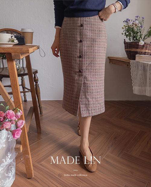 <FONT color=#5a3954>MADE LIN</font> Mirsha Front Button Dot Skirt <FONT color=#d8a4a4>[Scratch Sale]</font>