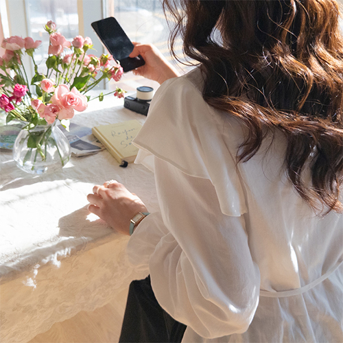 [New Arrival Special Price 9,000 Won Discount] MADE LIN Merby Shoulder Frill Belt Blouse [size: F (55~66)]