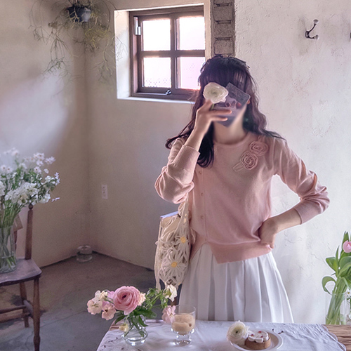 Kenny's lovely 3D flower sophisticated button knit [size: F(55~66)]