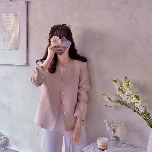 [Spring Preview 25% Discount] <FONT color=#5a3954>MADE LIN</font> Herve V-Line Neat Fit Jacket [size: F (55~66)]