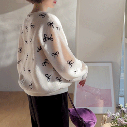 [LABEL] Cozy Renia Ribbon Pattern Wool Lace Point Man-to-Man T-shirt [size: F (55-66)]