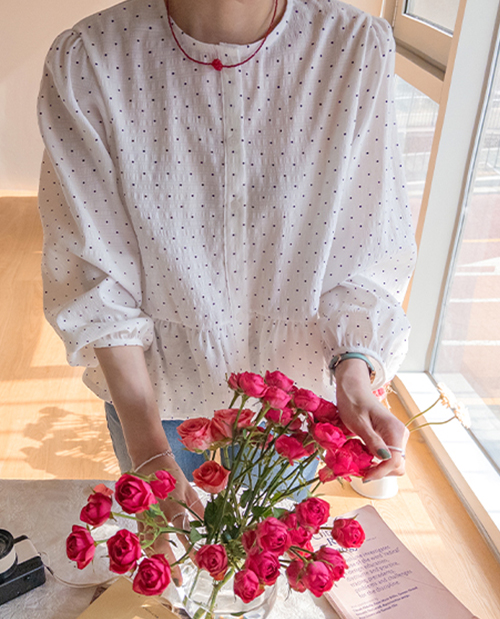 [Body Cover] Emily Dot Freel Aline Blouse [size: F(55~66)]