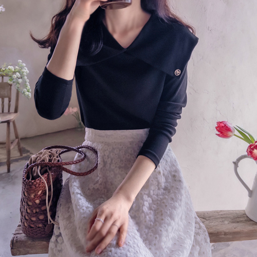 Roykara Gold Pendant Softness Pan Slim Fit Tee [size: F (55~66)]