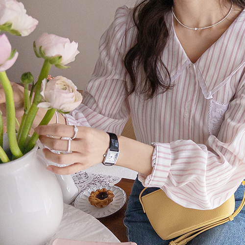 Eurozen Lovely Subtle Embroidery Kara Blouse [size:F(55~66)]