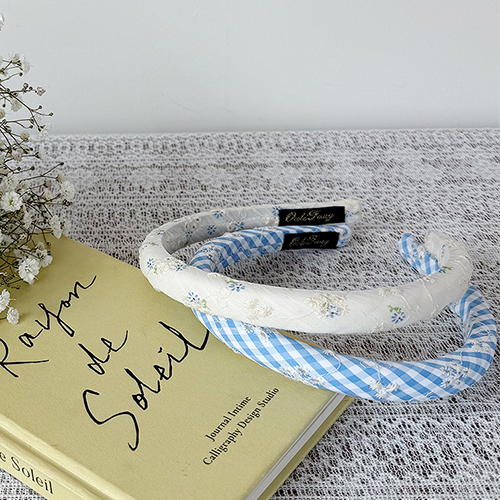 Like scattering flower petals hairband