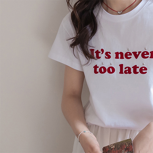 Duris Lettering Print Studded Silket T-shirt [size:F(55~66)]