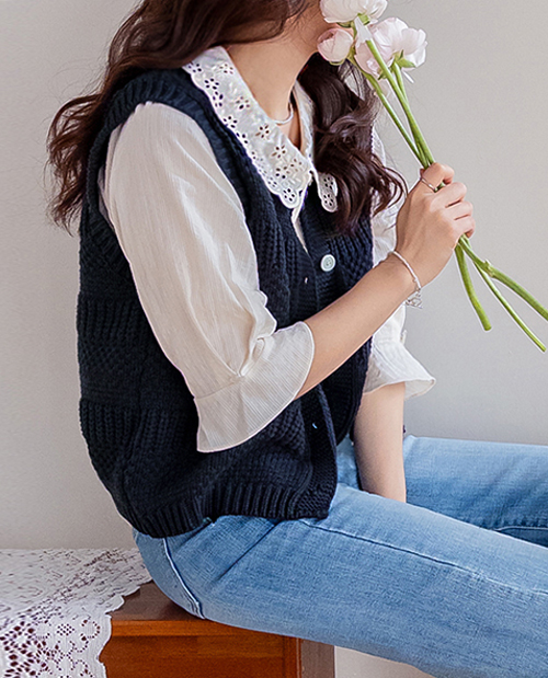 Verdi Spring Knit Vest Perfect for Layering [size:F(55~66)]