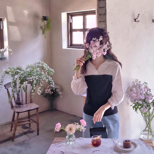 Sullivan Lovely Collar Stretch Ribbed Color Block Blouse [size:F(55~66)]