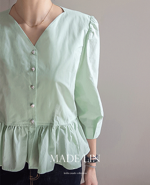 [New Arrival Special 15,000 Won Discount] MADE LIN Tilia Tulip Neck Peplum Blouse Jacket [size:F(55~66)]
