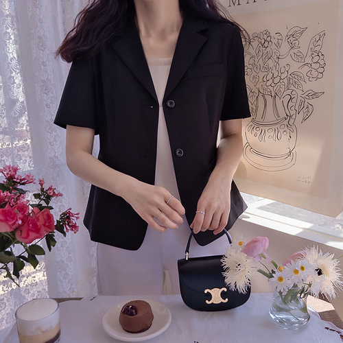 [Pre-try 15% Off] <FONT color=#5a3954>MADE LIN</font> The Perfect Line Premium Short Sleeve Jacket [size: F(55), L(66~77)]