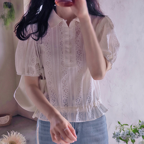 [New Arrival Special 7,000 Won Discount] <FONT color=#5a3954>MADE LIN</font> Moanen Kara Race string Blouse[size:F(55~66)]