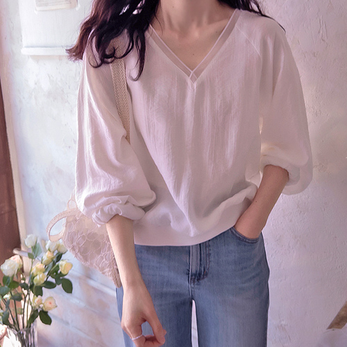 Crumble See-through look V-color contrasting hem ribbing Blouse [size:F(55~66)]