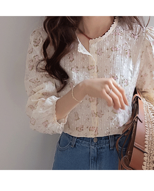 [D-5 First-Come First-Served Limited Quantity 15% Off] MADE LIN Selene Blooming Race Flower Blouse [Size: F (55~66)]