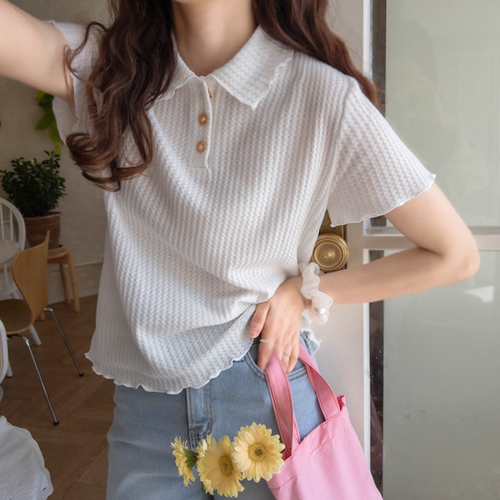 [Steady Seller/Over 15,000 Sold][LABEL] Hymond Wave Kara Gold Button Tee[size:F,1]