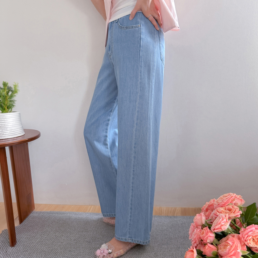 Delion Lightweight and Flexible Side-Slit Wide Fit Denim Pants [size:S,M,L]