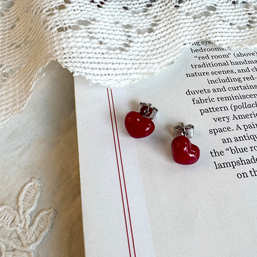 Scarlett Chubby Heart Earring