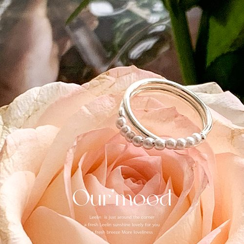 White Blanc Pearl Layered Ring