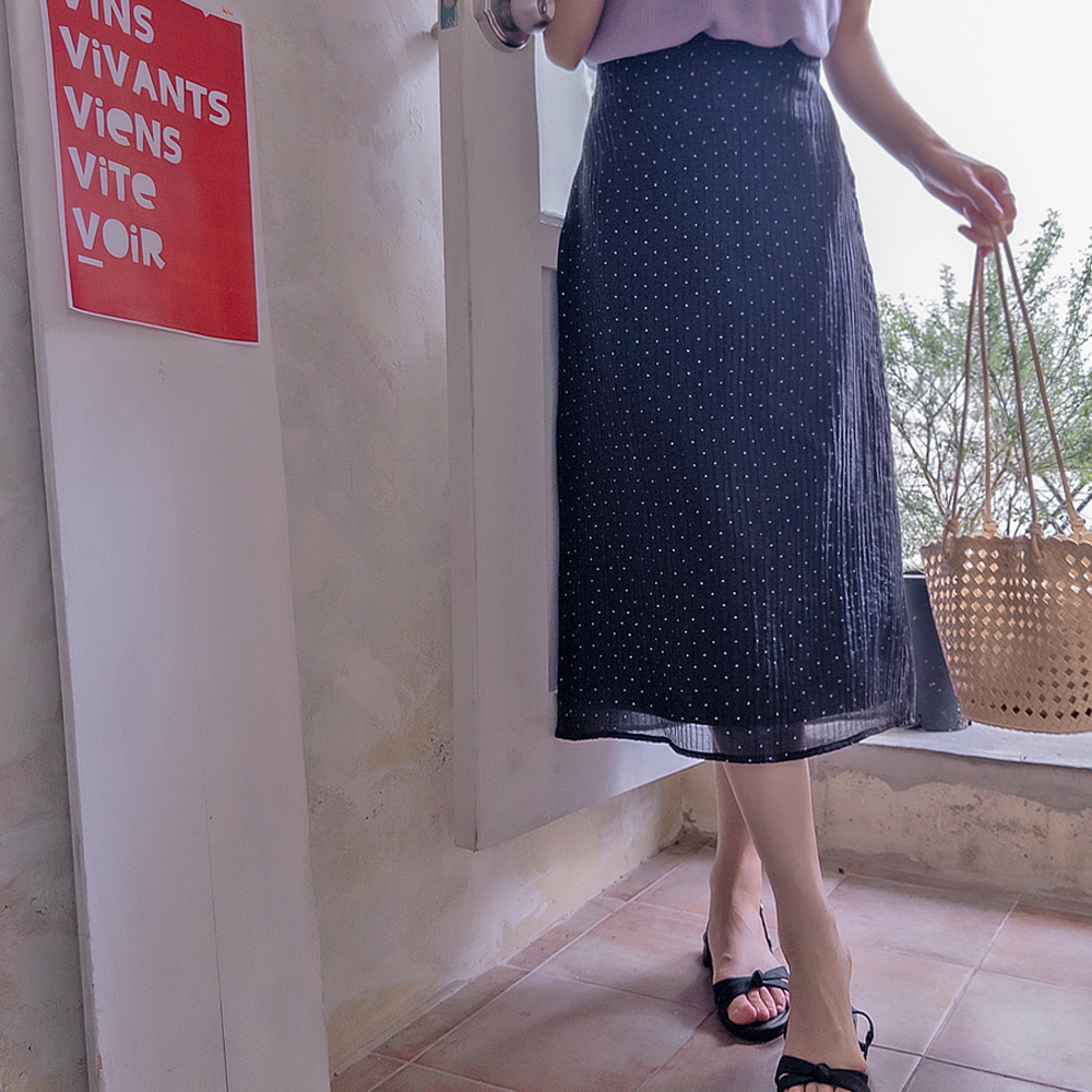 Cooling Dot Lightweight, Flexible, and Beautiful Line Skirt [size: F (55~66)]